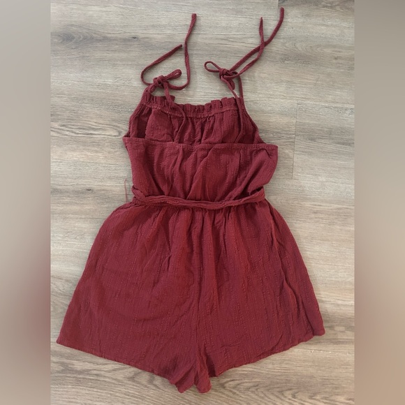 Knot Shoulder Patch Pocket Belted Slip Romper - Picture 6 of 6